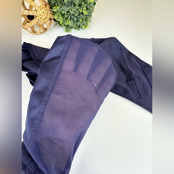 ALO Yoga Epic Mesh Legging in Navy Blue Size Small - Picture 10 of 13